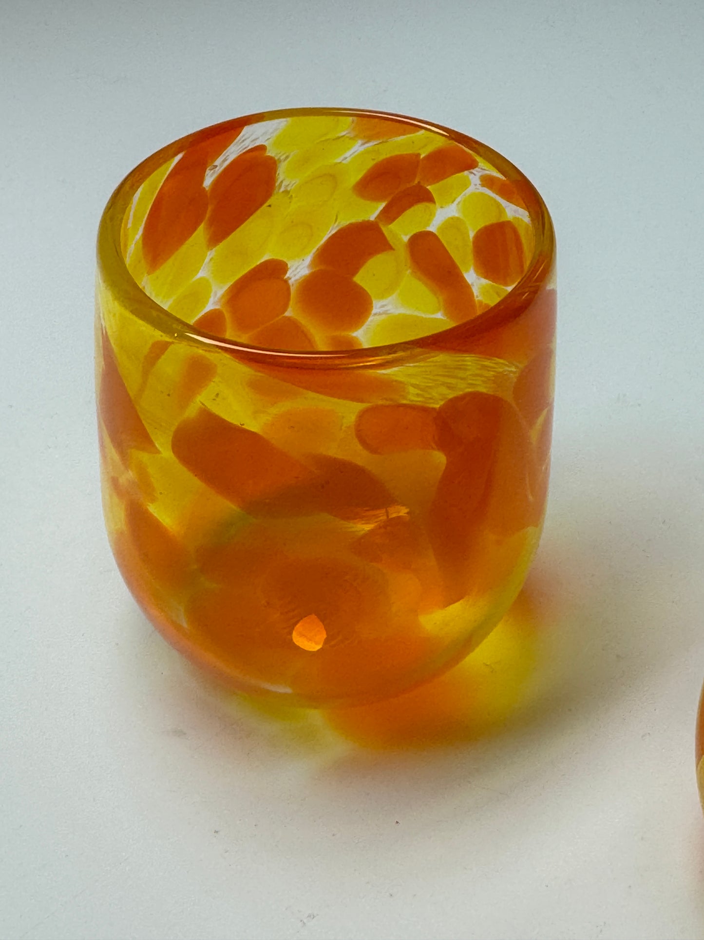 Stemless wine glasses